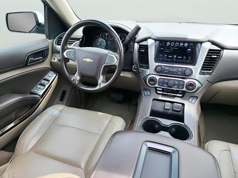 Used 2018 Chevrolet Tahoe LT w/ LT Signature Package AWD/4WD image 22