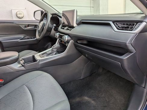 Certified 2025 Toyota RAV4 XLE image 19
