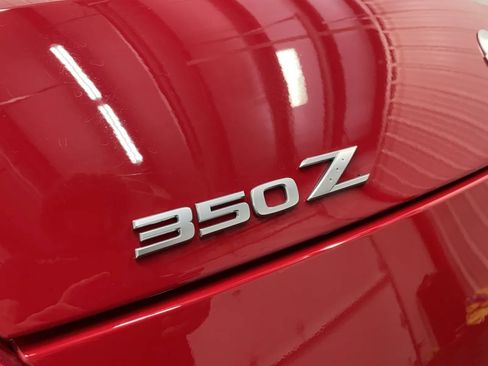 Used 2007 Nissan 350Z Enthusiast RWD image 18