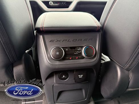 Used 2025 Ford Explorer ST-Line w/ Premium Package AWD/4WD image 16
