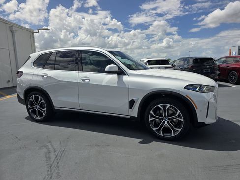 New 2026 BMW X5 xDrive40i w/ Executive Package AWD/4WD image 27