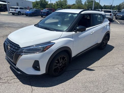 Used 2024 Nissan Kicks SR FWD image 2