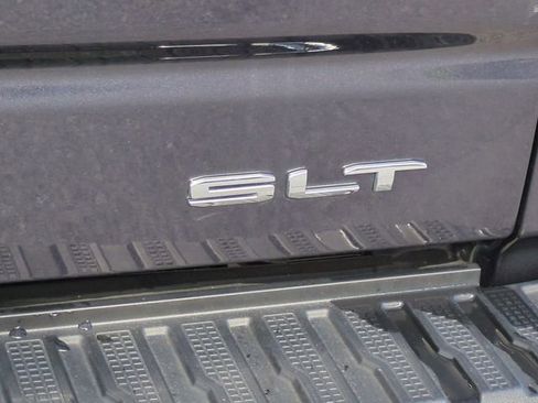 Certified 2025 GMC Sierra 1500 SLT image 13