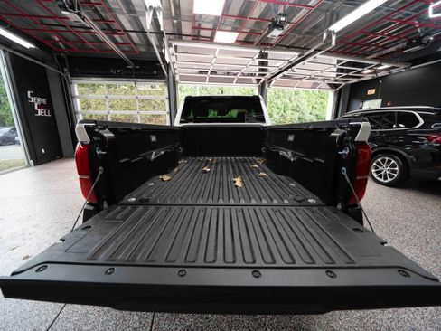 Used 2025 Toyota Tacoma SR AWD/4WD image 23