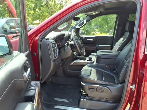 Used 2020 Chevrolet Silverado 1500 High Country w/ Technology Package AWD/4WD image 10