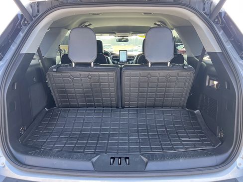 Used 2022 Ford Explorer Limited w/ Limited Technology Package image 9