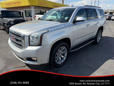 Used 2017 GMC Yukon SLT image 1