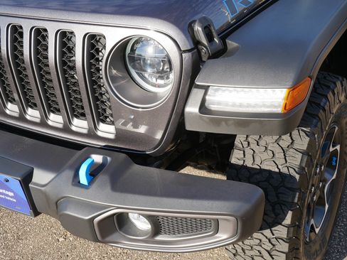 Used 2023 Jeep Wrangler Rubicon w/ Safety Group image 16