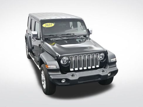 Used 2023 Jeep Wrangler Unlimited Sport AWD/4WD image 25