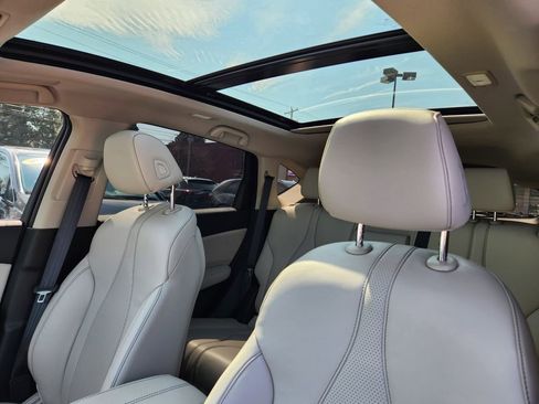 Certified 2025 Acura RDX SH-AWD w/ Technology Package image 11
