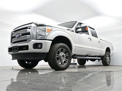 Used 2016 Ford F250 Platinum w/ Snow Plow Prep Package image 23