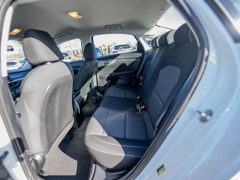 Used 2023 Kia Forte LXS image 12