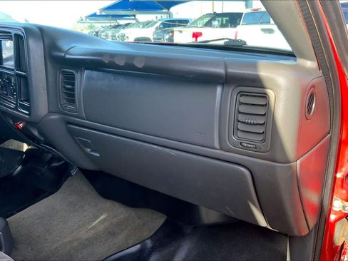 Used 2005 Chevrolet Silverado 1500 LS w/ Light Duty Power Package image 17