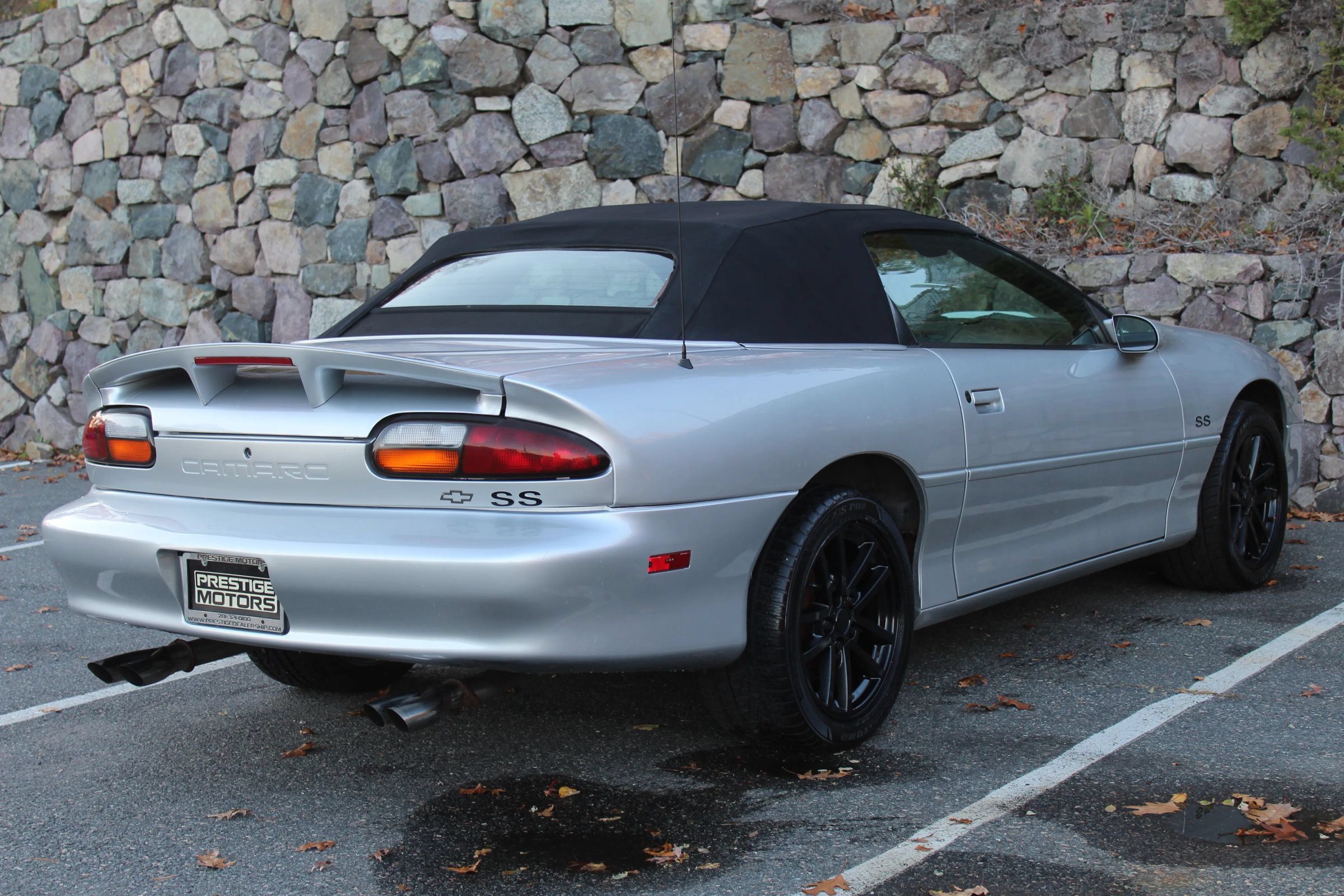 Used 2000 Chevrolet Camaro Z28 w/ SS Performance/Appearance Pkg RWD image 9