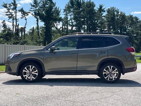 Used 2022 Subaru Forester Limited w/ Popular Package #3 AWD/4WD image 4