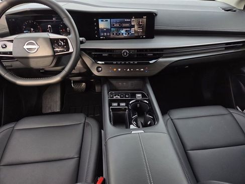 Used 2025 Nissan Murano SV image 5