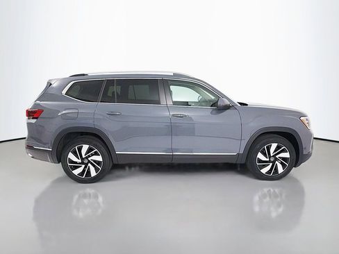 Used 2025 Volkswagen Atlas SEL AWD/4WD image 8