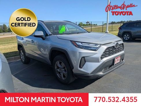 Used 2024 Toyota RAV4 XLE image 1