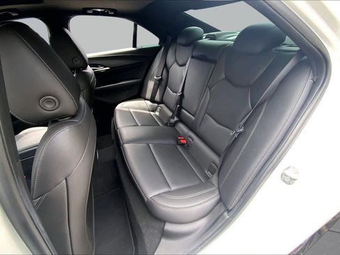 Used 2022 Cadillac CT4 Luxury w/ Sun And Sound Package RWD image 21