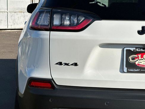 Used 2023 Jeep Cherokee Altitude Lux w/ Lux Elite Package image 22