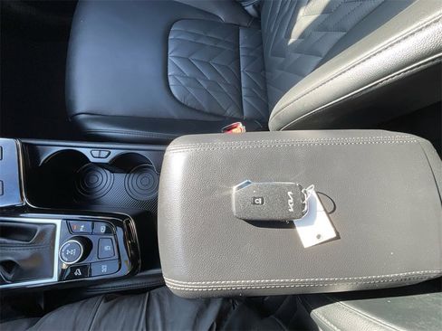 Certified 2023 Kia Sportage X-Line w/ X-Line Premium Package image 32