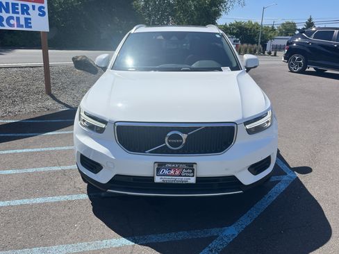 Used 2019 Volvo XC40 T5 Momentum AWD/4WD image 7