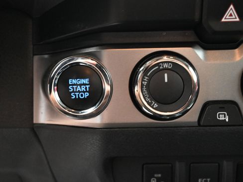 Used 2023 Toyota Tacoma SR5 image 15