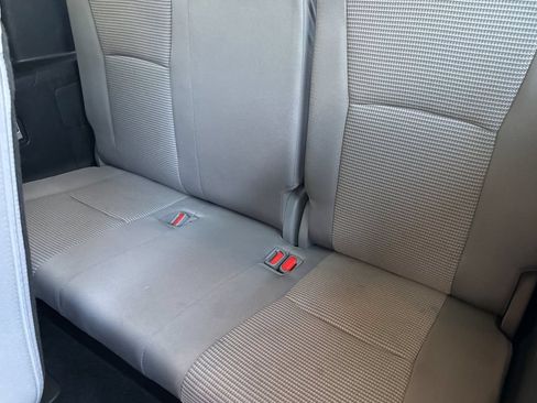 Used 2023 Toyota Highlander L FWD image 18