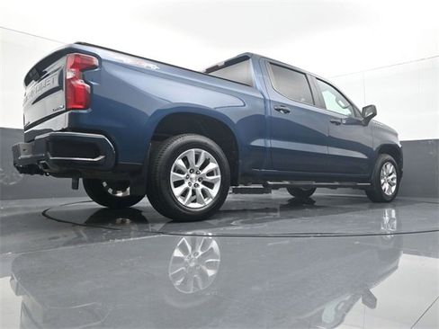 Used 2019 Chevrolet Silverado 1500 Custom w/ Custom Convenience Package image 11