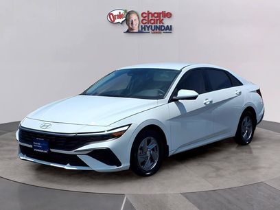 Certified 2024 Hyundai Elantra SE