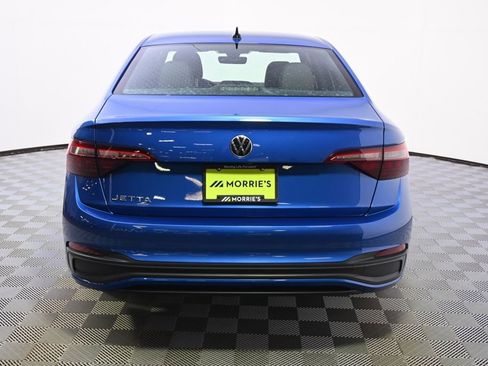 Used 2024 Volkswagen Jetta Sport FWD image 5