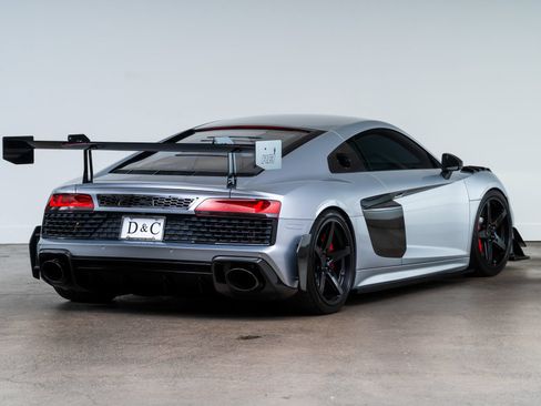 Used 2017 Audi R8 V10 AWD/4WD image 14