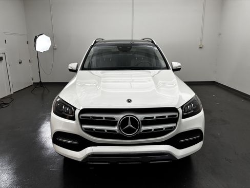 Used 2021 Mercedes-Benz GLS 450 4MATIC image 2