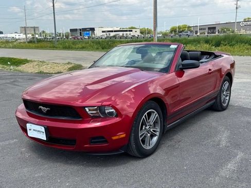 Used 2010 Ford Mustang Premium RWD image 40