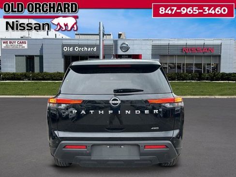 Used 2024 Nissan Pathfinder S AWD/4WD image 7