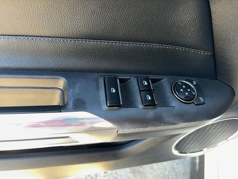 Used 2018 Ford Mustang Premium image 12