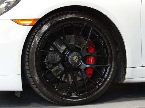 Certified 2016 Porsche 911 Carrera GTS RWD image 9
