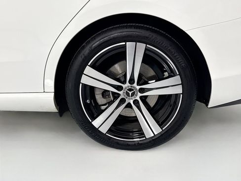 Certified 2025 Mercedes-Benz C 300 Sedan image 31