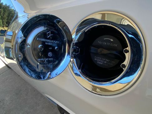 Used 2009 Dodge Challenger R/T RWD image 24