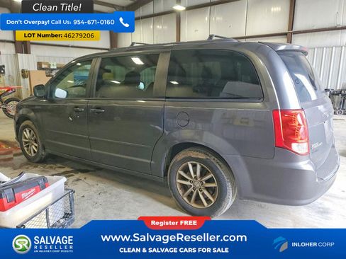 Used 2016 Dodge Grand Caravan SXT FWD image 3