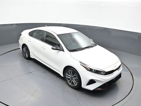 Certified 2024 Kia Forte GT-Line FWD image 34