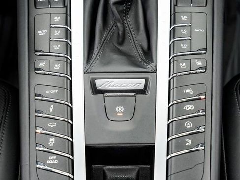 Used 2021 Porsche Macan GTS image 21