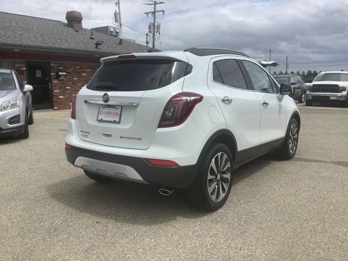 Used 2017 Buick Encore Essence FWD image 9