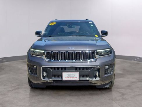 Used 2023 Jeep Grand Cherokee Overland w/ Luxury Tech Group IV AWD/4WD image 11