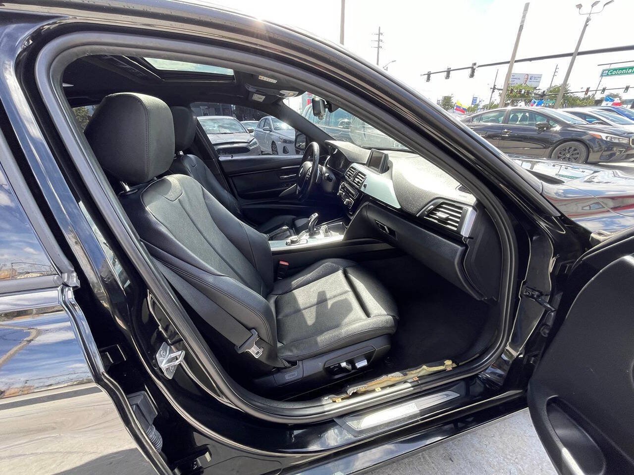 Used 2016 BMW 328i Sedan RWD image 17