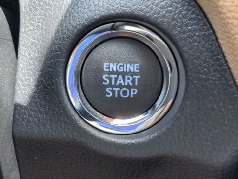 Used 2021 Toyota RAV4 XLE FWD image 26