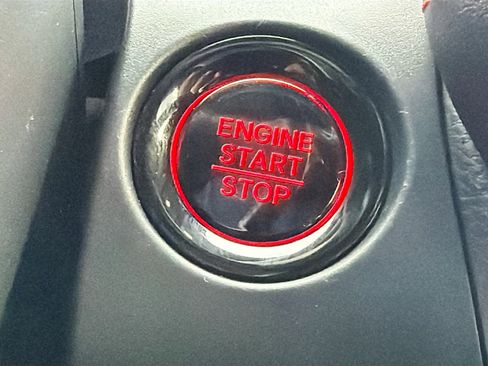 Used 2023 Honda HR-V Sport image 32