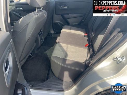 Used 2025 Nissan Rogue SV FWD image 13