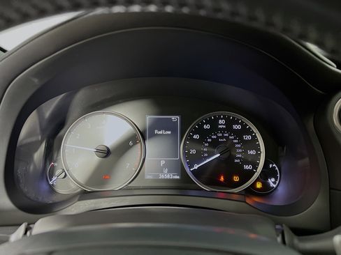 Used 2022 Lexus IS 300 image 22