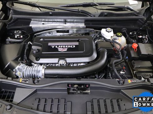 Used 2024 Cadillac XT4 Premium Luxury image 14